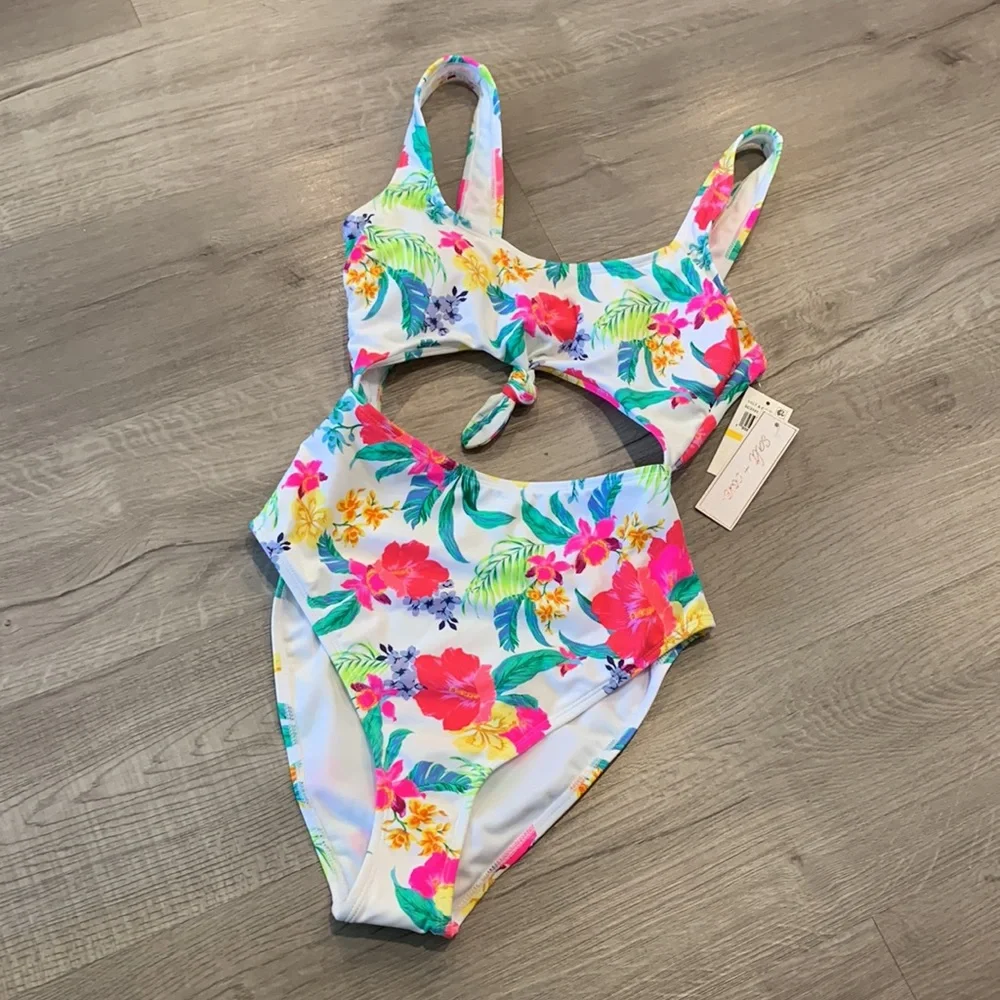 SALT + COVE Juniors' Retro Hibiscus Knot- Front One-Piece Swimsuit